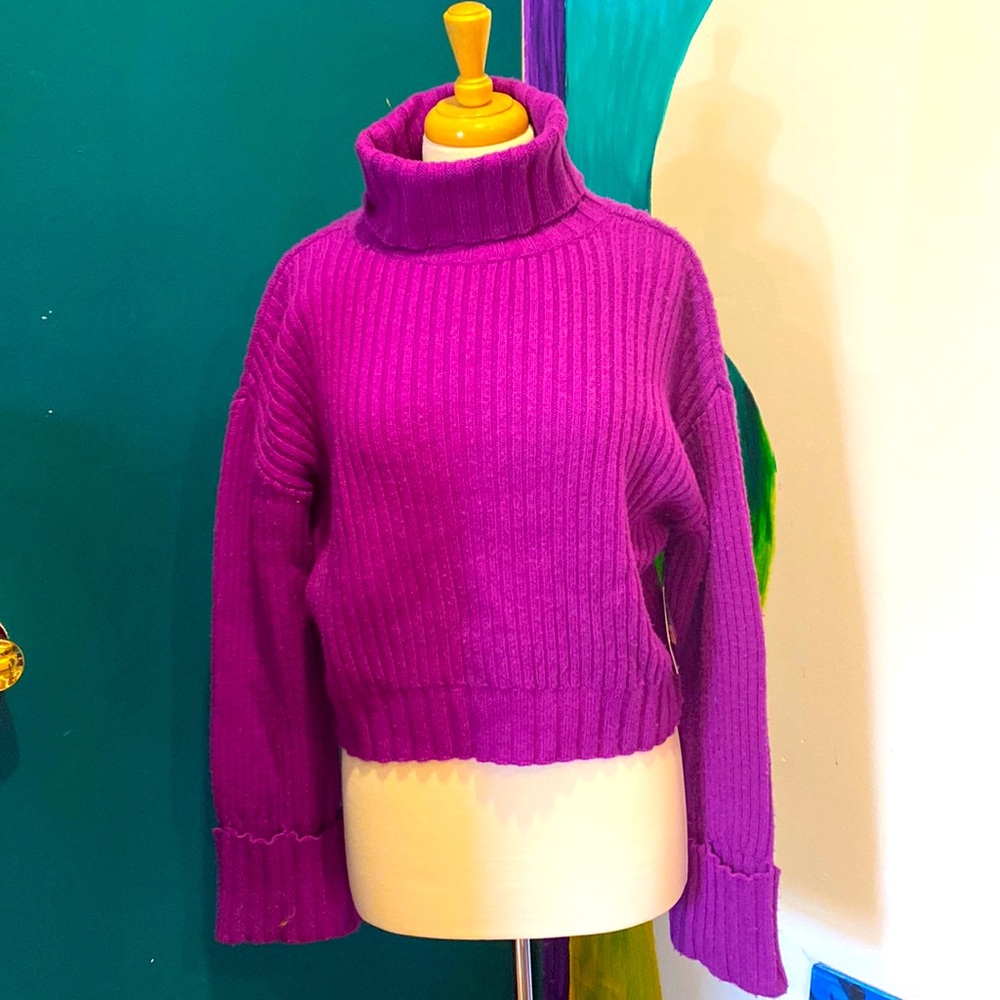 nine West SIZE S WORN TURTLENECK SWEATER